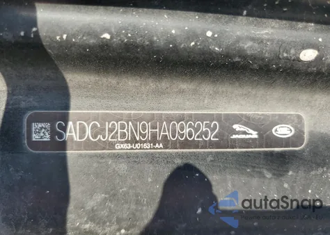 2017 Jaguar F-Pace Premium z USA, uszkodzony, nr VIN SADCJ2BN9HA096252